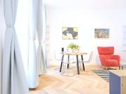 Wunderschöne und generalsanierte 2 Zimmer Altbauwohnung...