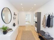 Wunderschöne und kernsanierte 4 Zimmer Wohnung in...