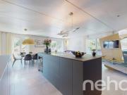 Wunderschöne Wohnung, die die gesamte oberste Etage einnimmt