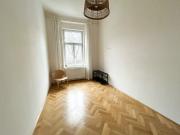 Wunderschöner Altbau in UNI nähe!