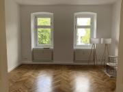 Wunderschöner Altbau! Sanierung im Sommer 2020!...