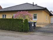 wunderschöner Bungalow mit idyllischen Garten