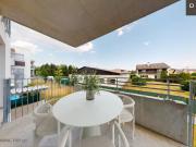| WUNDERSCHÖNER ULMENHOF | 2 ZIMMER WOHNUNG | BALKON