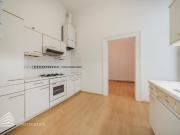 Wunderschönes 7 Zimmer Büro mit Balkon in...
