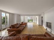 Wunderschönes High End Anwesen mit Innenpool !