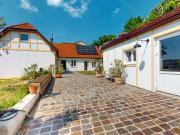 WUNDERSCHÖNES LANDHAUS MIT EINMALIGEN AUSBLICK und...