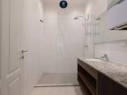 Wundervoll aufgeteilte 5 Zimmer Altbauwohnung in...