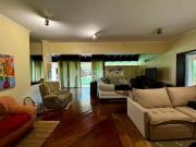 🏡  Casa de Alto Padrão à Venda no Gramado –...