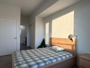 Xiaoran Has an Apartment