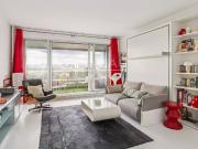 XV ème Javel RERC Studio lumineux avec loggia. Sans vis...