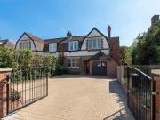 Yardley Park Road, Tonbridge, 5 Bedroom Semi detached