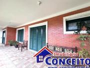 YC211 Excelente residência a 450 metros do mar em ótima...