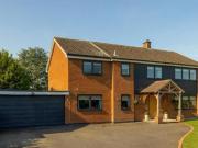 Yelling, High Street, St. Neots, 5 Bedroom Detached