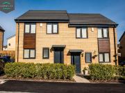 Yew Gardens, Doncaster DN12, 3 bed semi detached house...