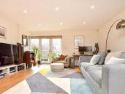 Yorke Road, Reigate, 2 Bedroom Apartment
