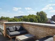 Young Street, London, 3 Bedroom Apartment