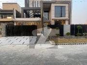 Your Dream 1 Kanal House Awaits in Engineers Town Lahore...