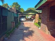 FAMILY HOME with Flatlet in the Heart of Dorandia