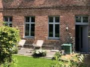 Your Green Escape in Berlin Mitte – Townhouse with...