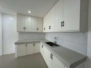 Spacious 2 Storey House with Balcony & Garage in...