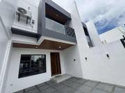 Your Urban Oasis: Modern Lagro Townhouse with Smart...
