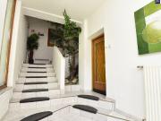 ZAUBERHAFT! EINZIEHEN UND WOHLFÜHLEN! 2 PARKPLÄTZE! Ein...