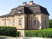 Zauberhafte Villa zum Renovieren auf 1.199 m² Grund samt...