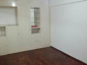 Zeballos 1017 1 er piso por escalera