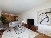 Zeitgenössische Wohnung in der Nähe des Stadtzentrums