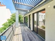 Zeitlose Ästhetik in urbaner Ruheoase Edle Dachwohnung...