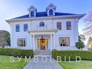 Zeitlose Eleganz Freistehende Villa mit Wintergarten & Pool