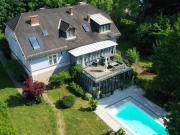 Zeitlose Eleganz in Berndorf – Villa mit Parkgarten &...