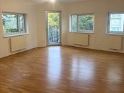Zentral begehbare 3 Zimmerwohnung mit Aussenfläche Zentral begehbare 3 Zimmerwohnung mit Aussenfläche