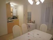 Zentral gelegen 3 Zimmer Wohnung mit Wohnküche ideal für WG