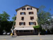 Zentral gelegen mit geräumige Zimmer