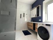 Zentral gelegenes, fertig zu sanierendes Haus in...