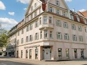 Zentral. Hell. Großzügig. – 2 Zimmer Dachgeschosswohnung...