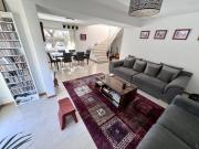 ZENTRAL MIT GARTENSITZPLATZ ZENTRAL MIT GARTENSITZPLATZ