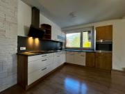 ZENTRAL, SONNIGER BALKON, STELLPLATZ ALLES WAS MAN BRAUCHT!