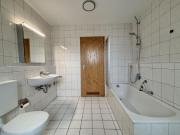 zentral wohnen mit fußläufiger Anbindung zu...