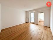 Zentrale 2 Zimmer Loggiawohnung mit Küche – Wohnen...