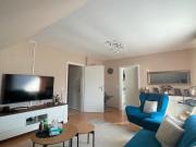 Zentrale 4 Zimmer Dachgeschosswohnung mit eigenem Stellplatz