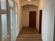 Zentrale Altbauwohnung plus 40 qm Hobbyraum Atelier und...