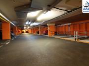 Zentrale Garagenplätze in der Zwinzstraße 1B/Adolf...