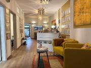 Zentrale Geschäftsräumlichkeit im Erdgeschoß