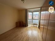 Zentrale Mietwohnung mit Balkon, Garagenstellplatz und...