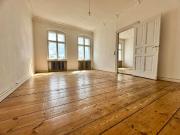 Zentrale, renovierungsbedürftige Eigentumswohnung in...