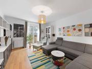 Zentraler Familientraum! Umfassend saniert! 2 Balkone!...