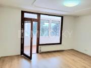 Zentrales geräumiges Wohnerlebnis nahe Donau  Blick am...