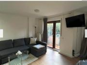 Zentrales Studio Apartment mit Balkon Möbliert & All...